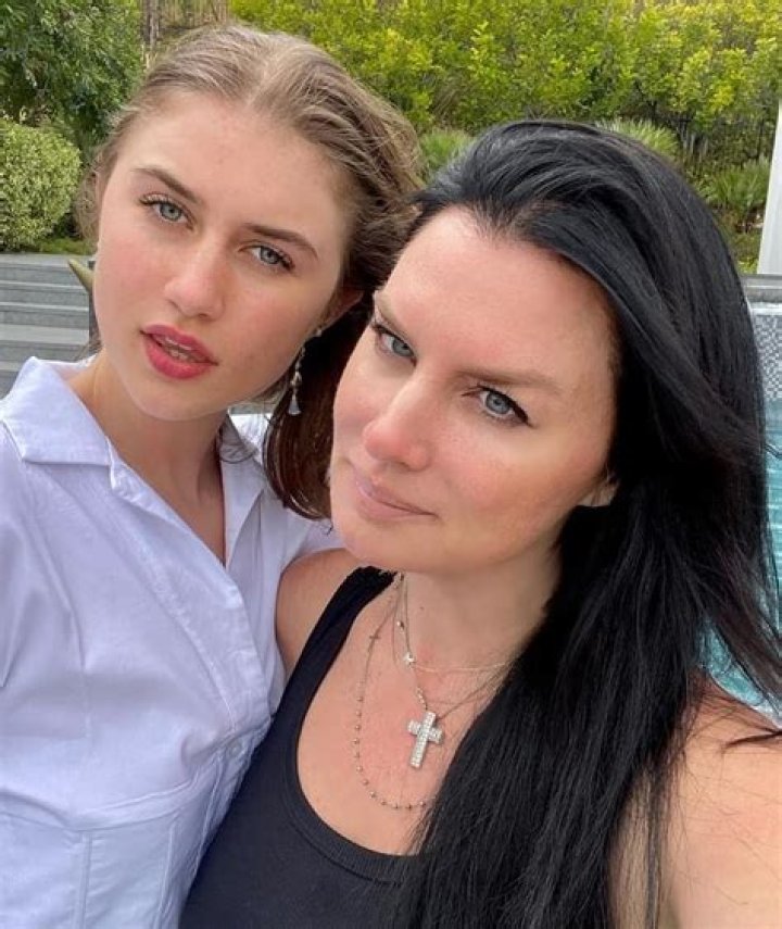 
Emma Rose – Graytulip (TikTok Star) Biography, Age, Boyfriend, Height, Net Worth 